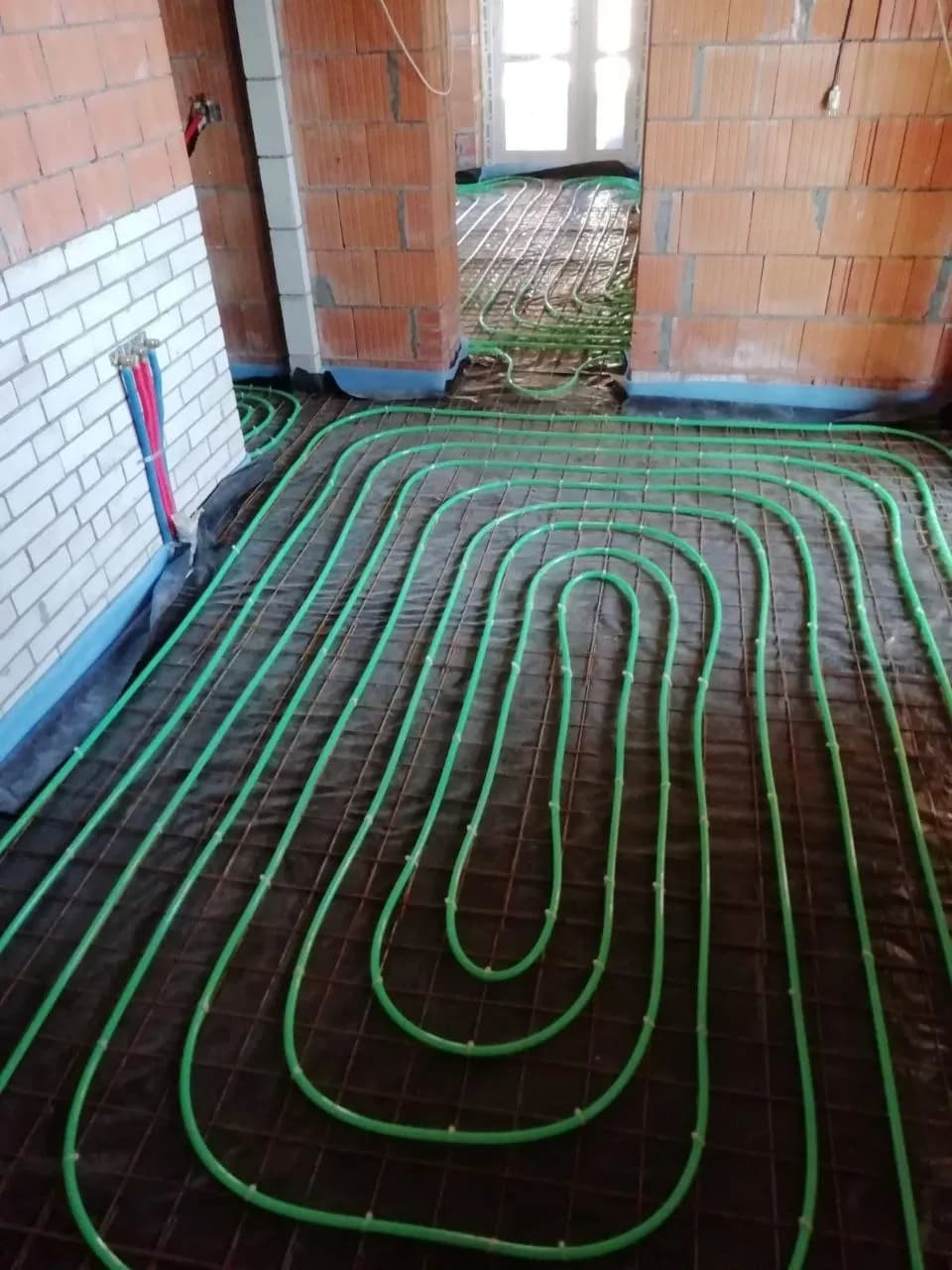 Underfloor Heating Installation in a Brick House 3