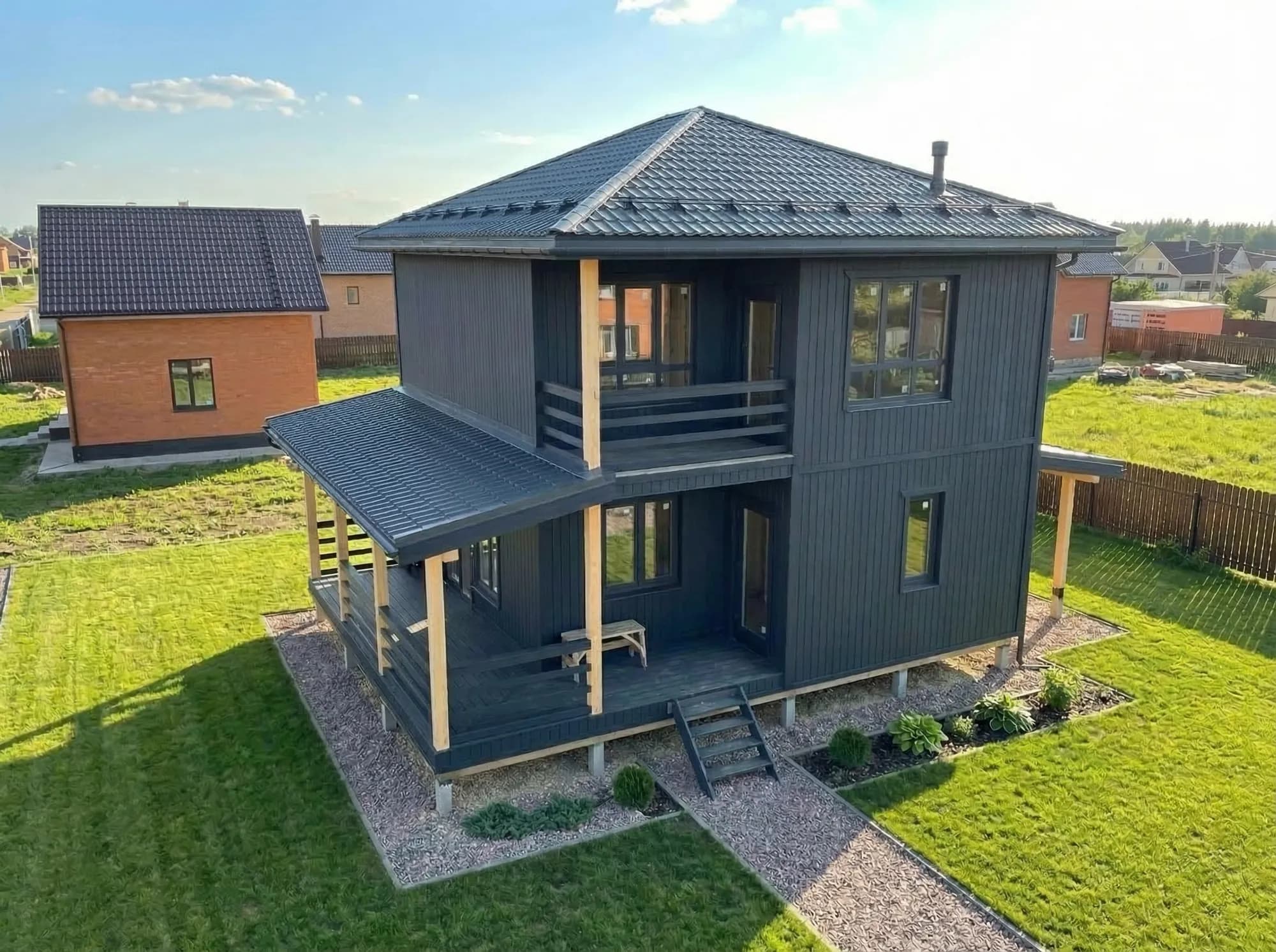 Двухэтажный дом в скандинавском стиле. 2