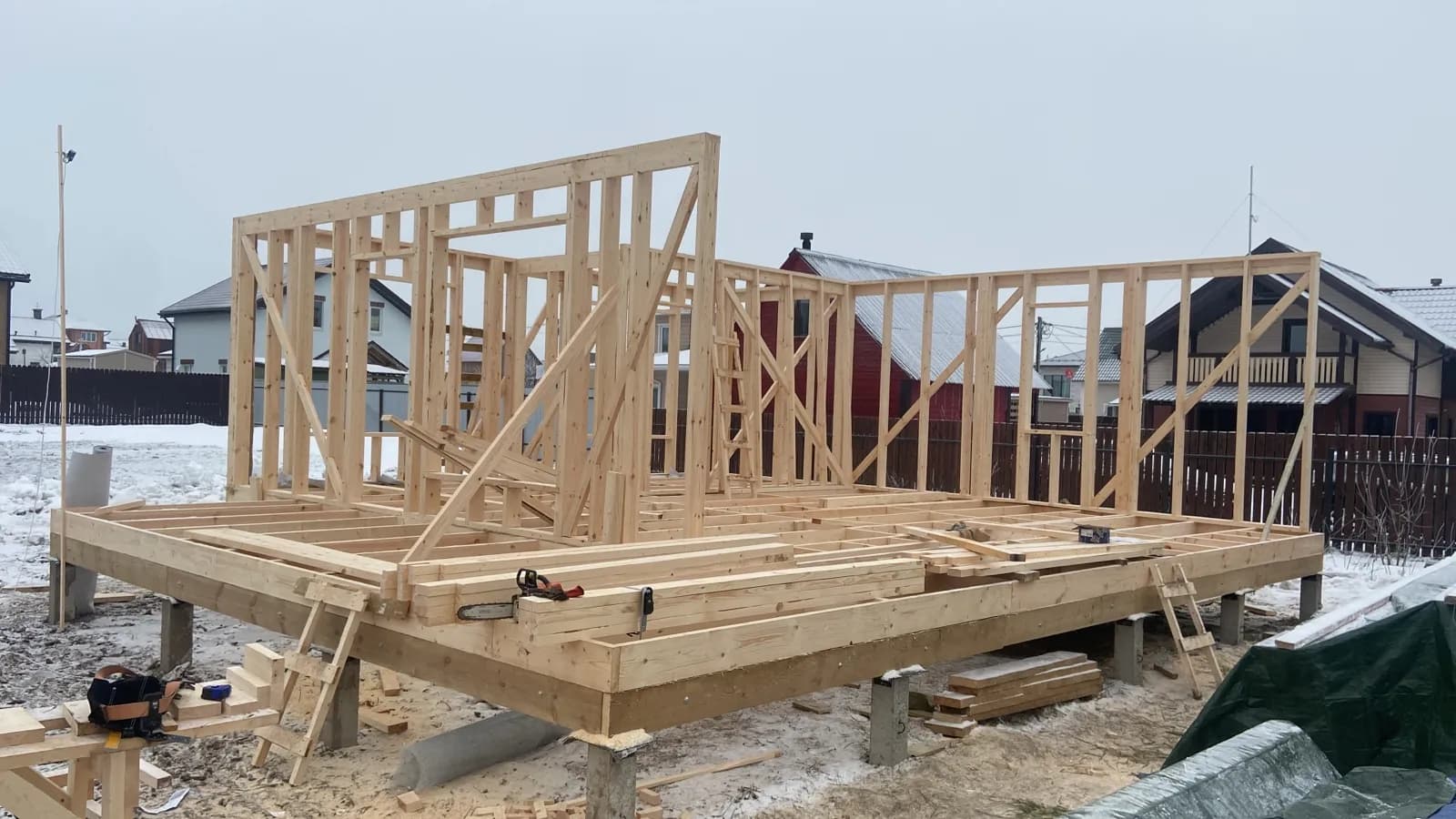 Двухэтажный дом в скандинавском стиле. 3