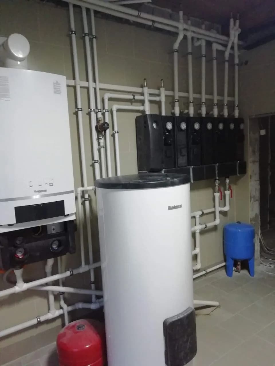 Buderus Cascade with Multi-Circuit Distribution 3