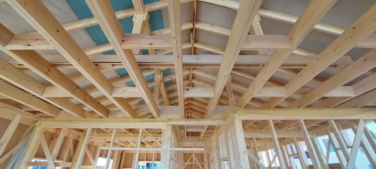 Завершаем тёплый контур каркасного дома 90 м² 5